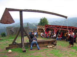 Animationen in mittelalterlichen Château de Calmont d'Olt